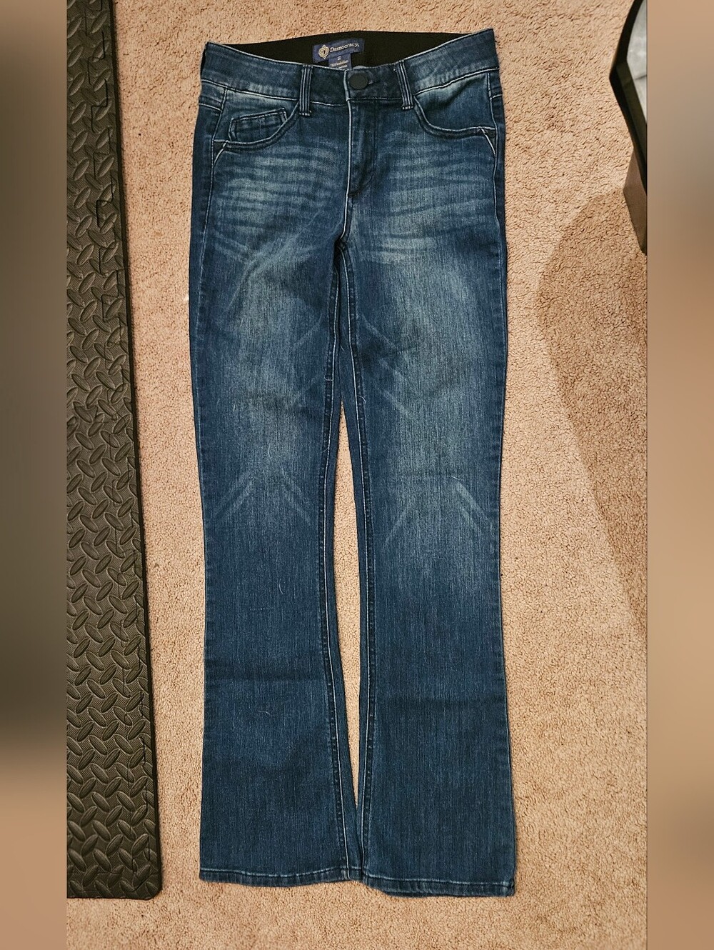 Democracy Absolution Itty Bitty Bootcut Jeans Dark Wash Stretch